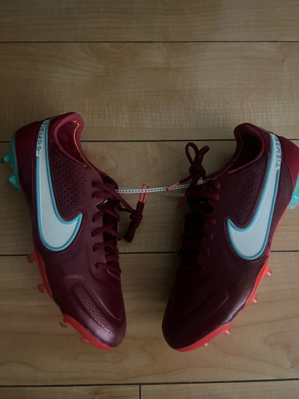 Nike Men's Maroon with White and Teal Athletic Cleats